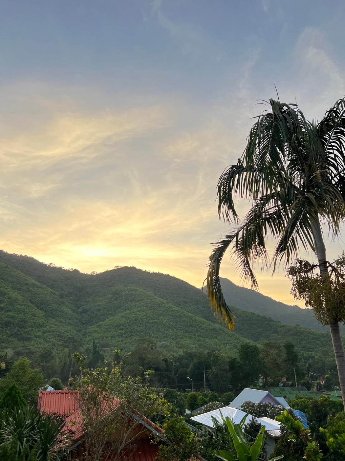 Suriyan Villa Erawan Kanchanaburi สุริยัน วิลล่า เอราวัณ กาญจนบุรี Tha Kradan Luaran gambar